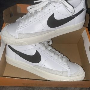 Nike Blazers (Low Top)